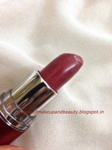 Maybelline Colorsensational Moisture Extreme Lusturous Lilac Lipstick Review