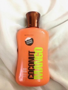 Bath & Body Works Signature Collection Body Lotion - Coconut Mango Review