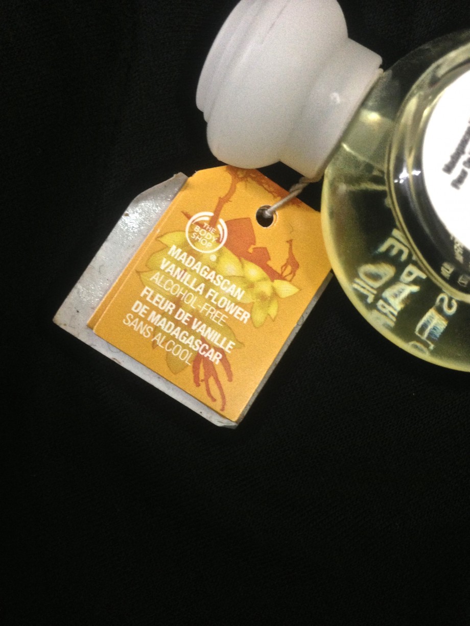 The Body Shop Madagascan Vanilla Flower Perfume Oil Review