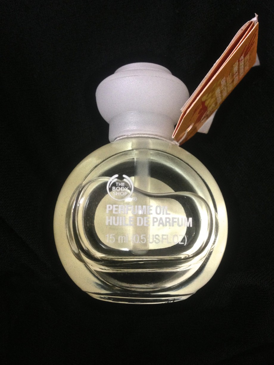 The Body Shop Madagascan Vanilla Flower Perfume Oil Review