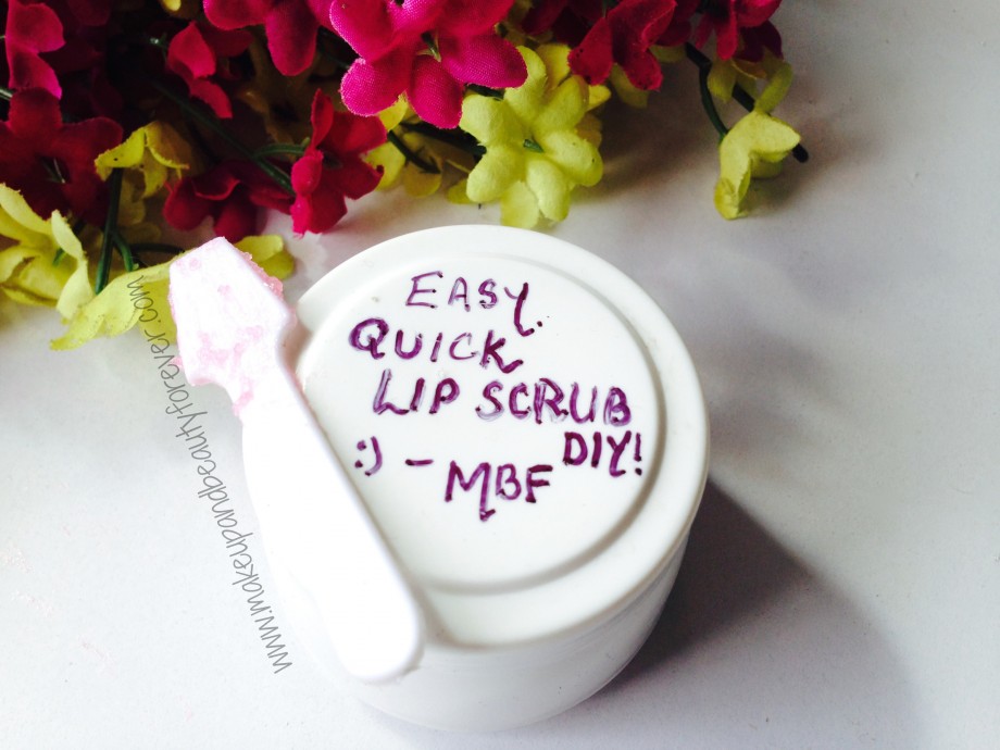 Easy Quick Lip Scrub DIY, Make your own Sugar Lip Scrub on the go 