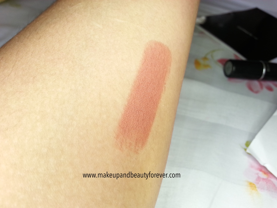 MAC Matte Lipstick Taupe Review, Swatches and LOTD 3