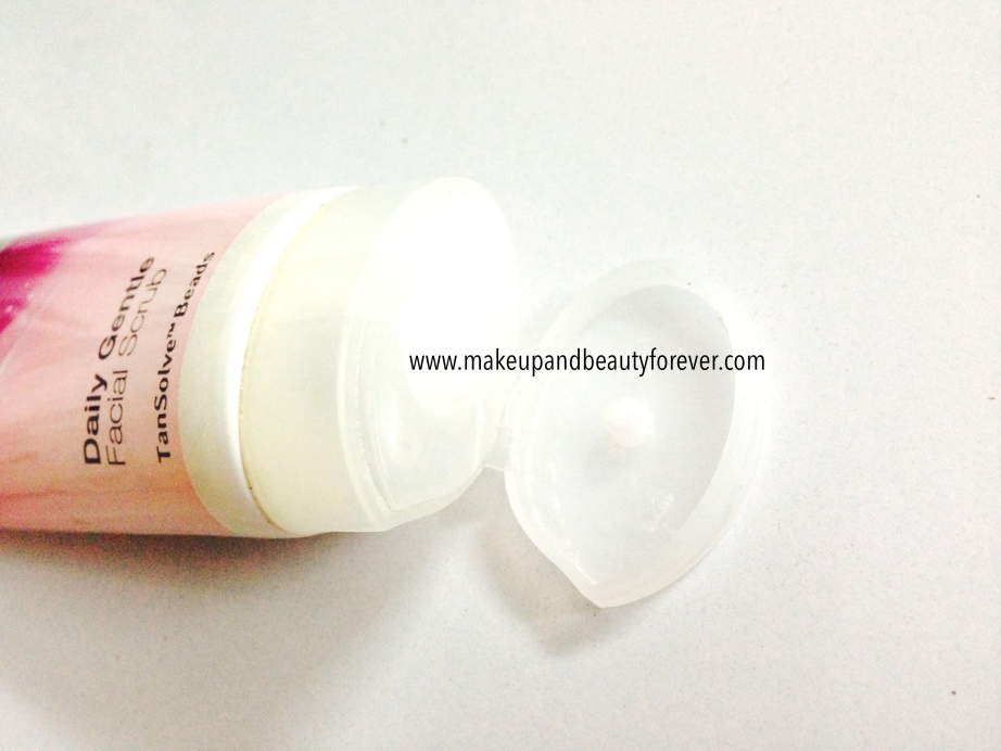 Ponds White Beauty Tan Removal Facial Scrub Review 3