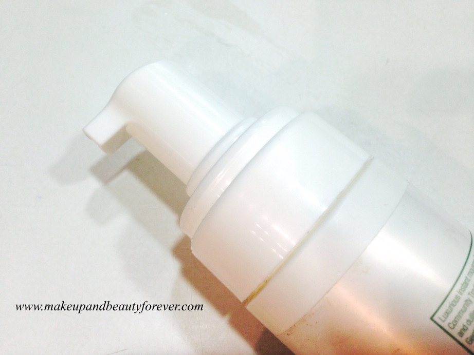 The Body Shop Moisture White Foaming Facial Wash Review India