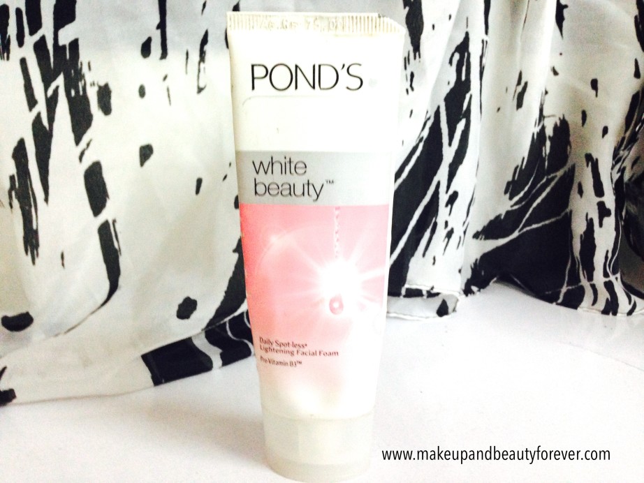 Ponds White Beauty Daily Spot less lightening facial foam with pro vitamin B 3 review
