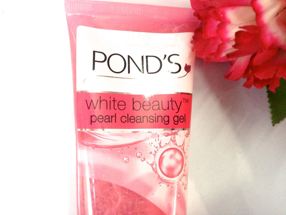 Ponds White Beauty Pearl Cleansing Gel Review 3