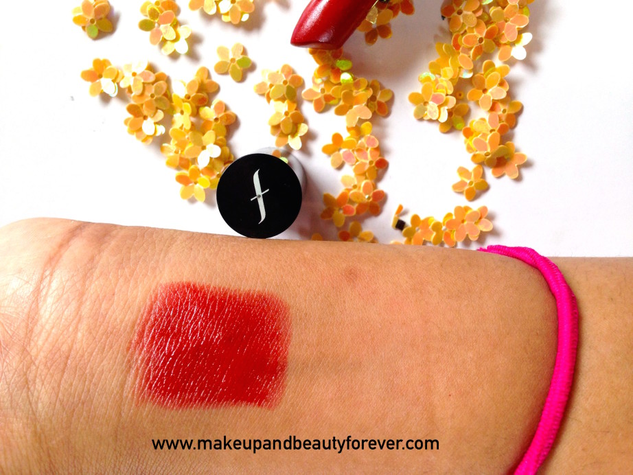 Faces Canada Go Chic Lipstick Poppy Red 411 Review Swatch