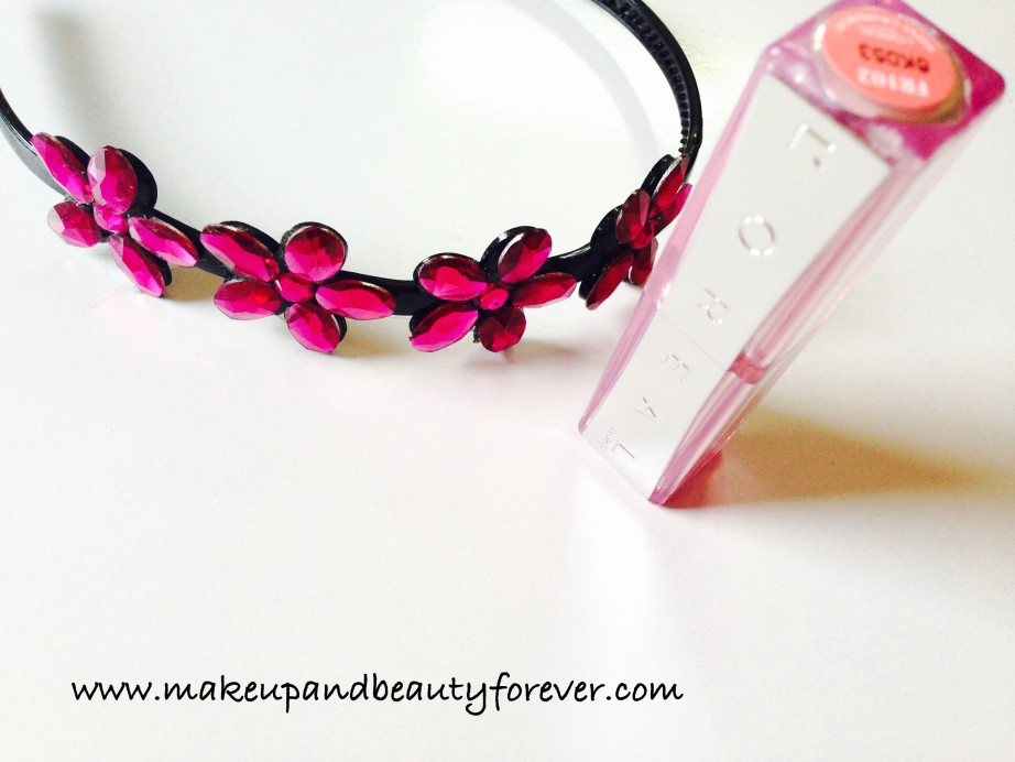 LOreal Paris Colour Riche Nutri Shine Lipstick 102 Shiny Grape fruit Review Indian Makeup and Beauty Blog