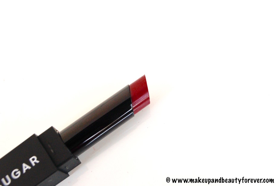 SUGAR Cosmetics It's a Pout Time - Vivid Lipstick in the shade The Big Bang Berry MBF