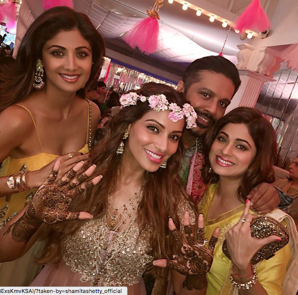 Bipasha Basu Karan Singh Grover Mehendi Ceremony Selfie with Shilpa