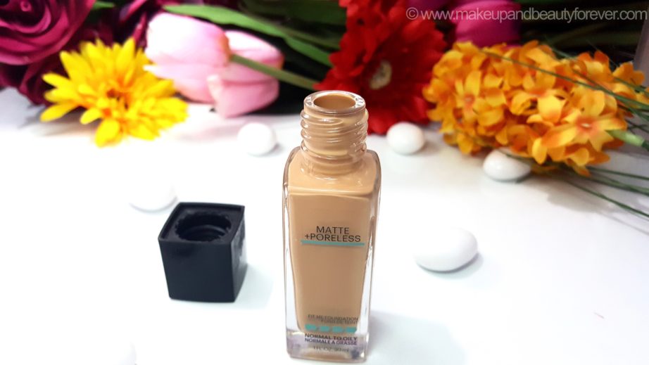 Maybelline Fit Me Matte Poreless Foundation Review Shades Swatches dusky skin tone