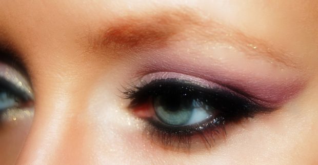 How to do Basic Eye Makeup Step Wise eyeliner