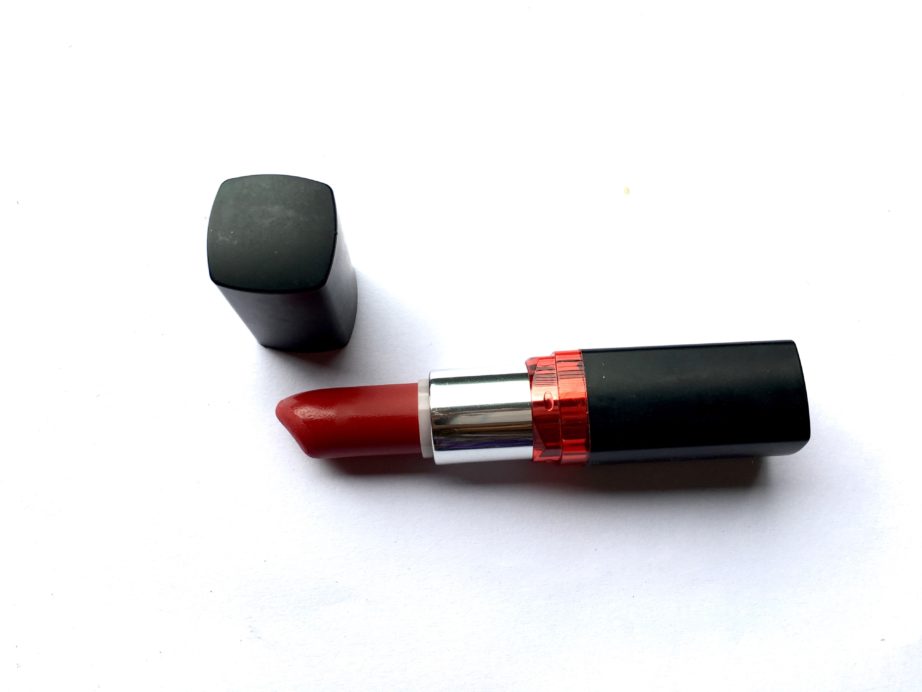 Maybelline Big Apple Red Lipstick Dare To Be Red M 210 Review, Swatches