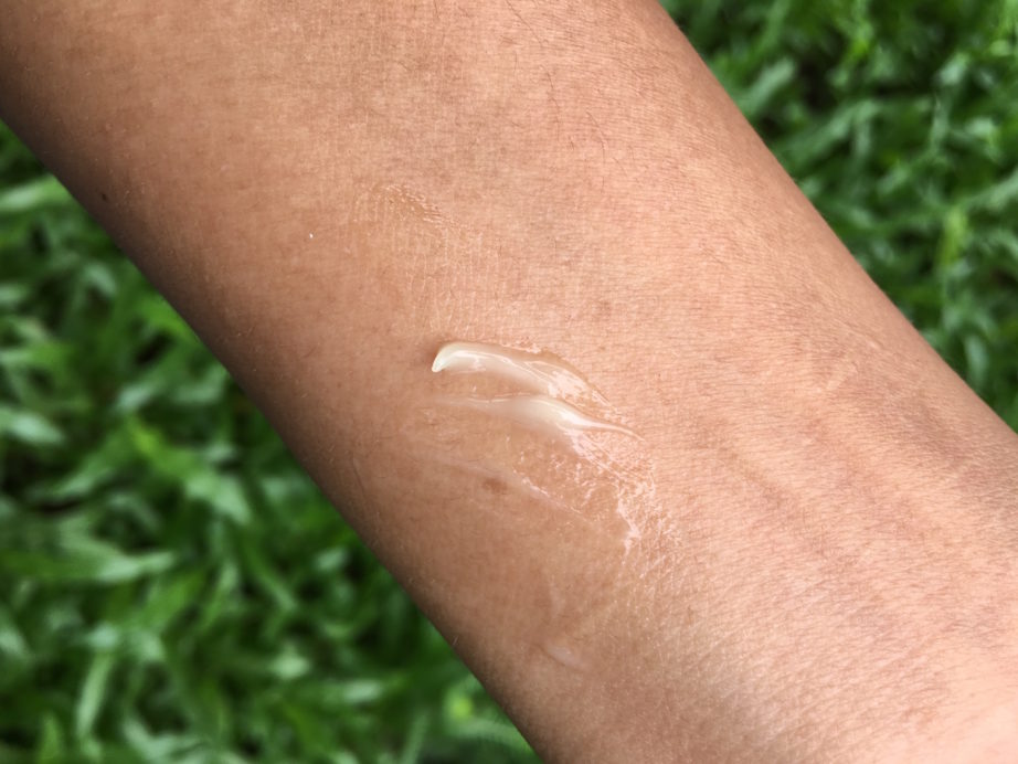 Clinique Dramatically Different Moisturizing Gel Review swatch on hand effects skin