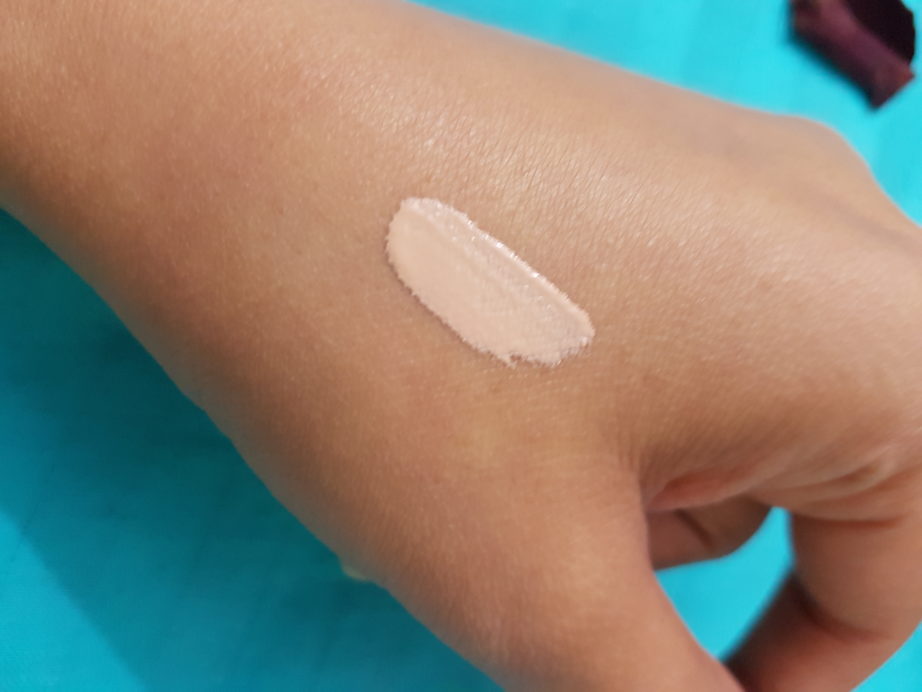 Diana of London Protouch Concealer Shade 01 Review Swatches unblended