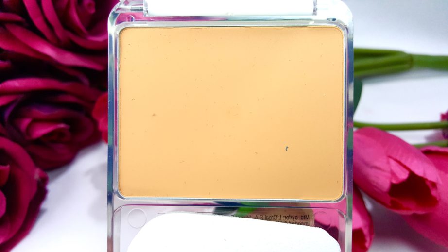 L'Oreal True Match Genius 4-In-1 Compact Foundation Review Swatch