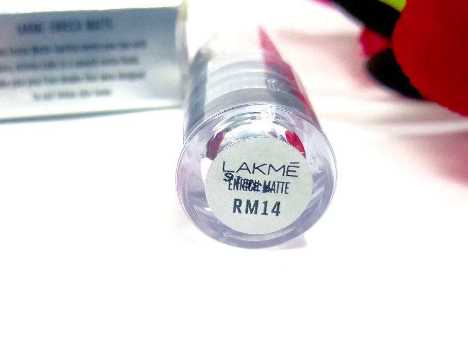 Lakme Enrich Matte Lipstick red RM 14 Review Swatches