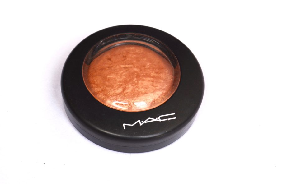 MAC Cheeky Bronze Mineralize Skinfinish Highlighter Review