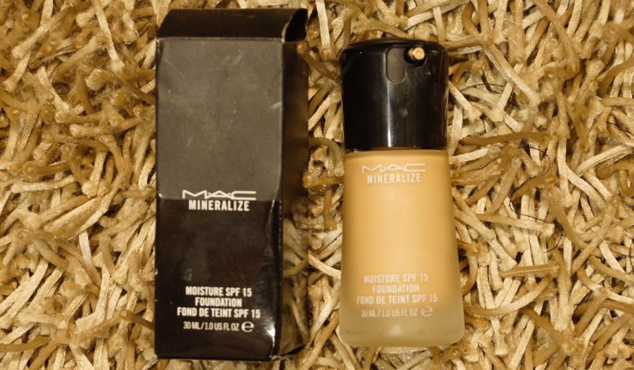 MAC Mineralize Moisture SPF 15 Foundation Review Swatches MBF