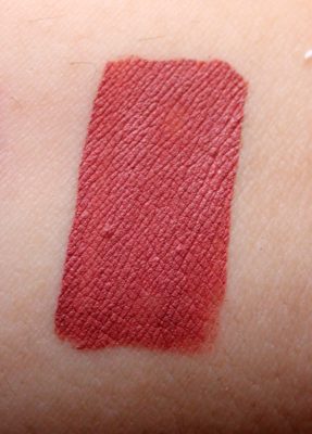 Lipland Matte Liquid Lipstick Baked by Amrezy Review Swatches hand