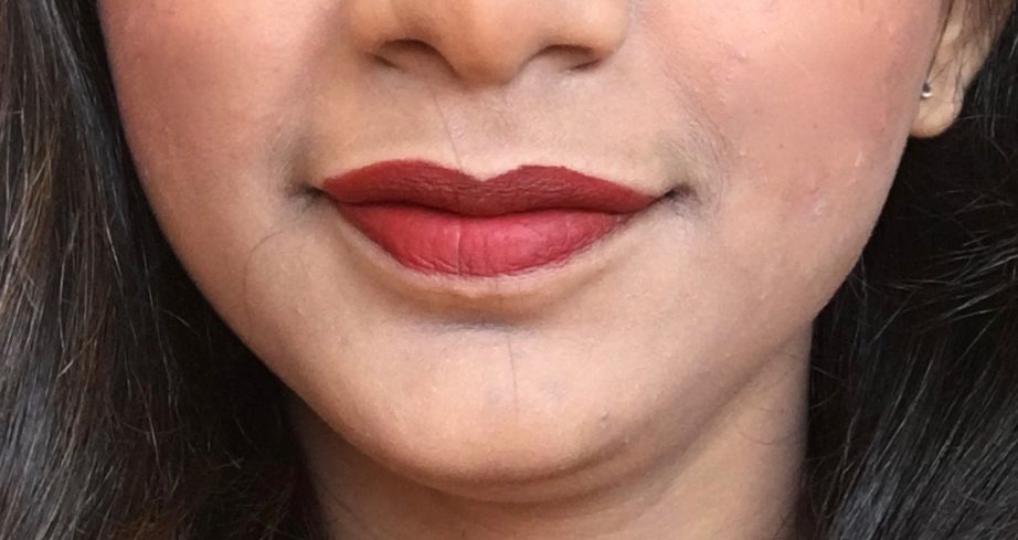 Lakme Burgundy Lush 9 to 5 Weightless Matte Mousse Lipstick Cheek Color Review, Swatches on Lips