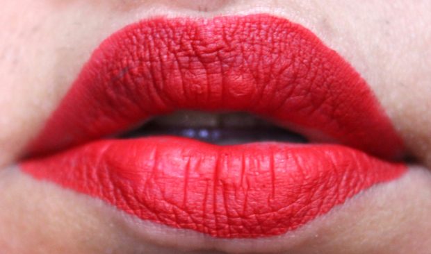 Smashbox Always On Matte Liquid Lipstick Bawse Red HD Review Swatches on Lips Photo