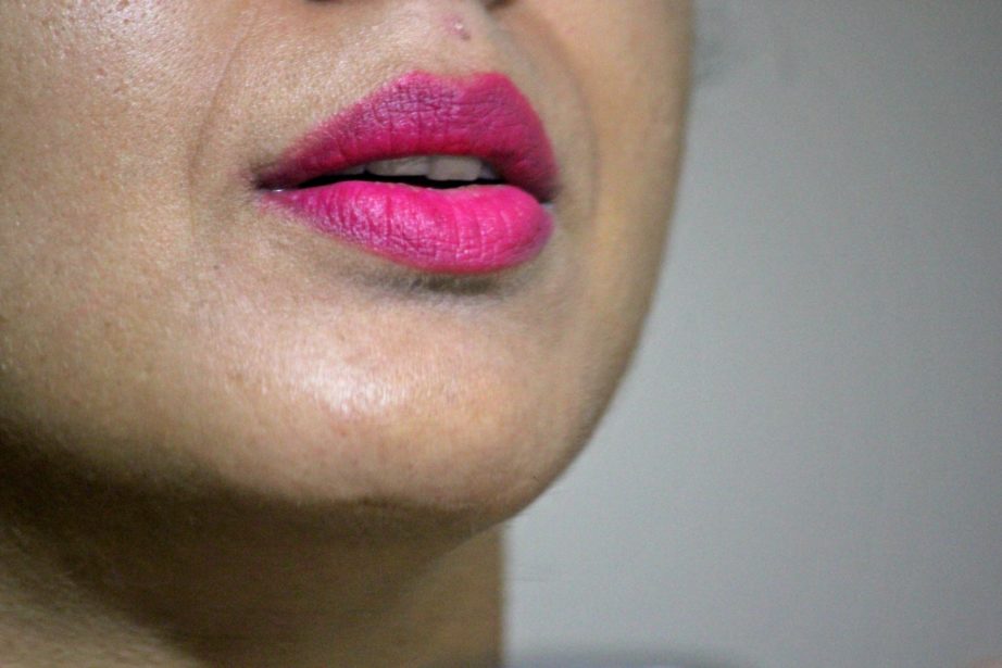 Lakme Absolute Lip Pout Matte Lip Tint Pink Fantasy Review, Swatches MBF