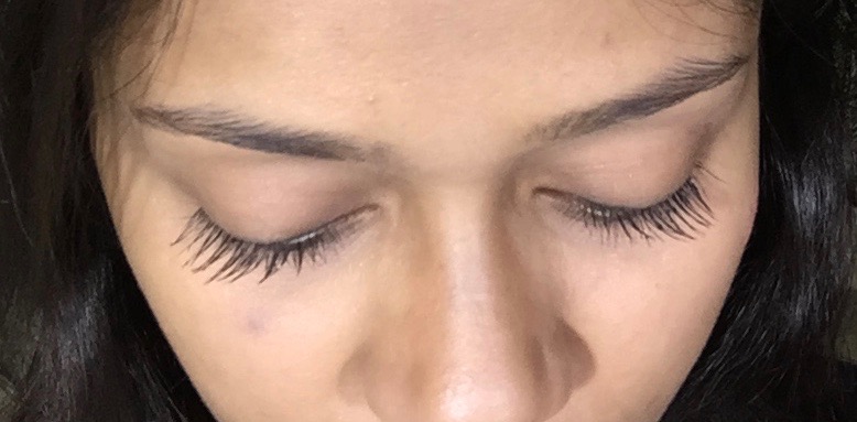 Maybelline Lash Sensational Mascara Review, Swatches on eyelashes
