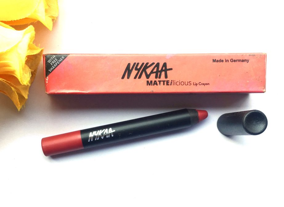 Nykaa Matteilicious Lip Crayon Hot As Red Review, Swatches MBF Blog