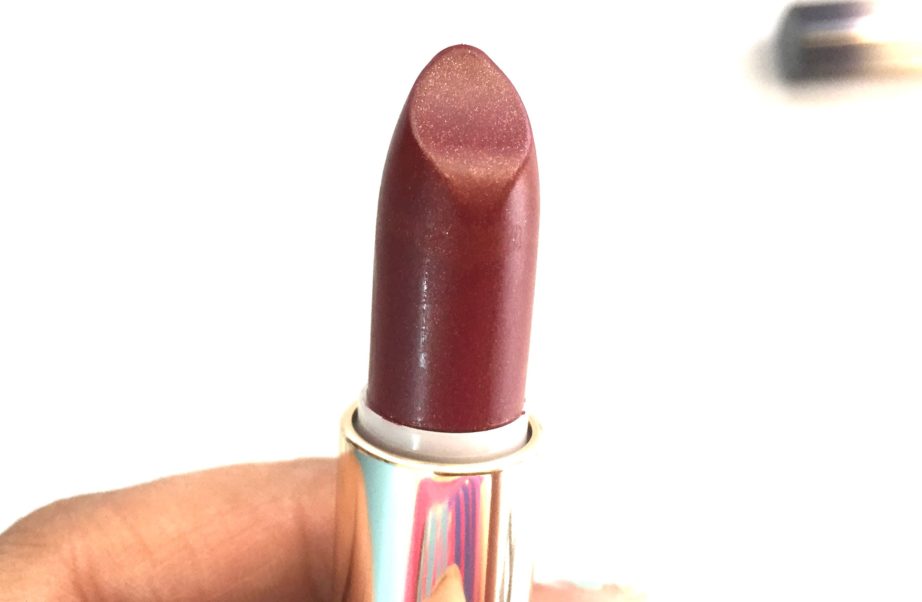 L’Oreal Color Riche Gold Obsession Lipstick Mocha Gold by Eva Review, Swatches focus