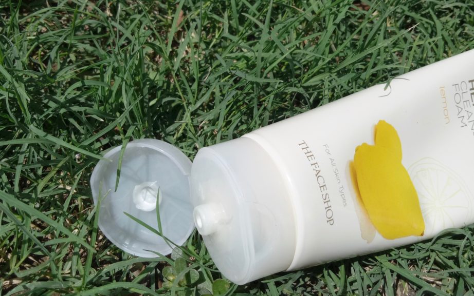 The Face Shop Herb Day 365 Cleansing Foam Lemon Review open