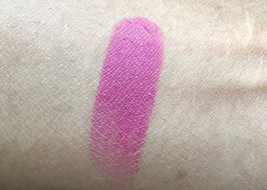 Lakme 9 to 5 Primer + Matte Lip Color MP18 Plum Pick Review, Swatches skin