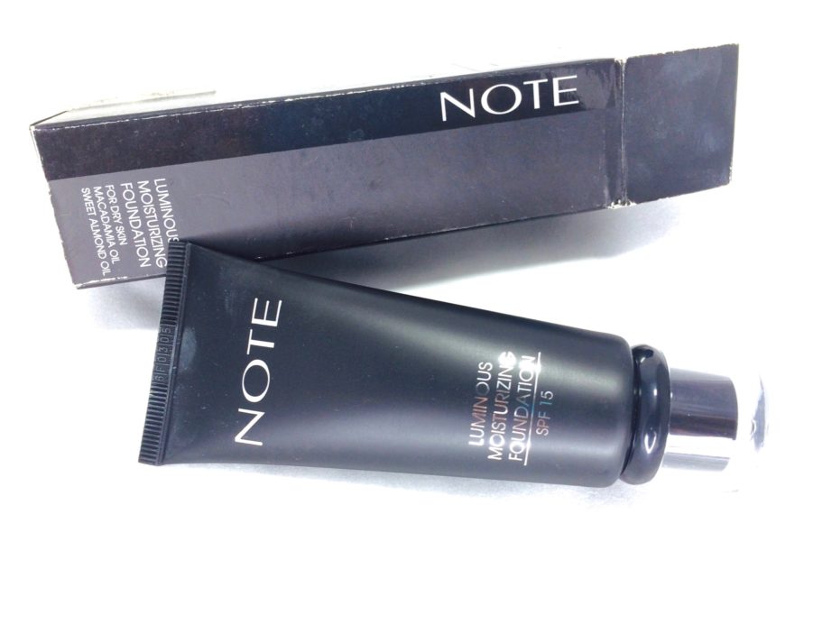 Note Luminous Moisturizing Foundation Review, Swatches