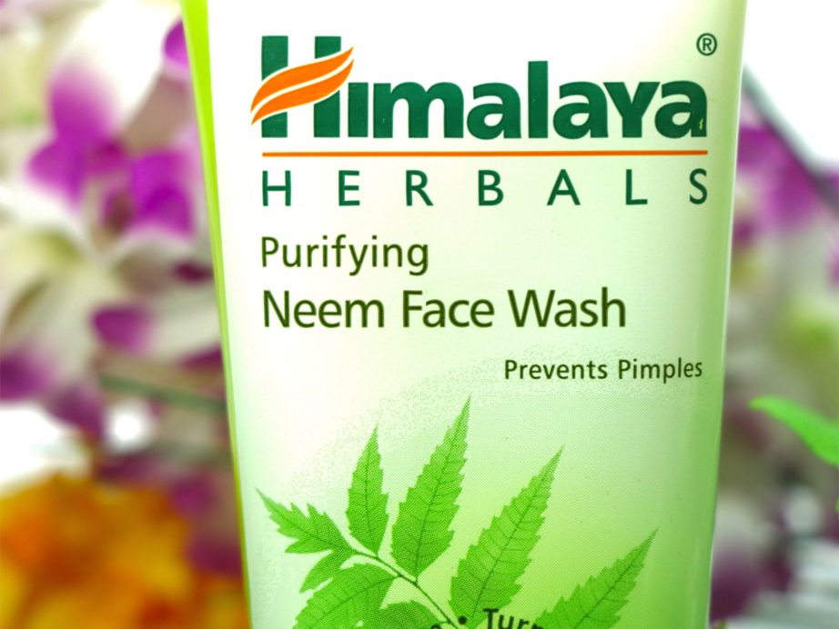 Himalaya Herbals Purifying Neem Face Wash Review, Swatches closeup