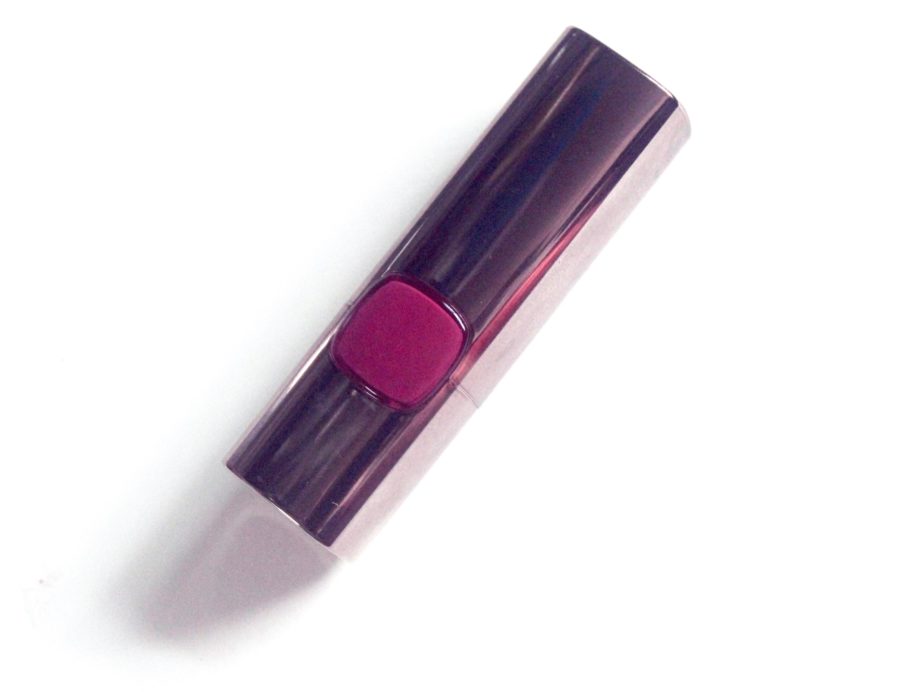 L'Oreal Plum Mannequin 235 Color Riche Moist Matte Lipstick Review, Swatches 1