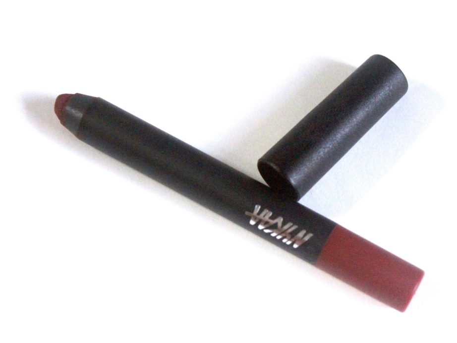 Nykaa Call Me Scarlet Matteilicious Lip Crayon Review, Swatches MBF