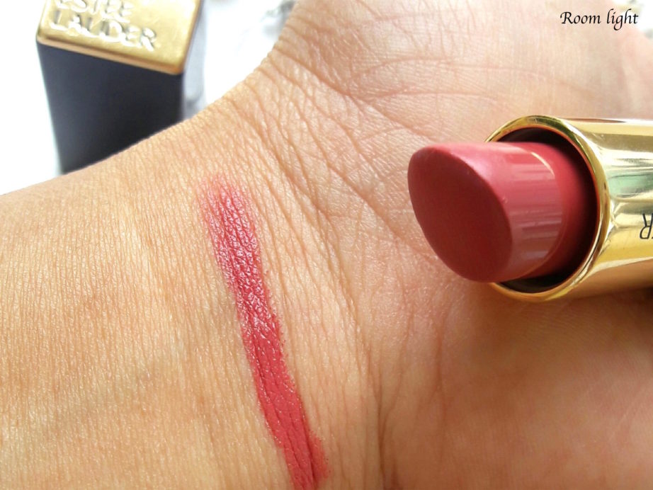 Estée Lauder Pure Color Envy Sculpting Lipstick Dynamic 410 Review, Swatches skin