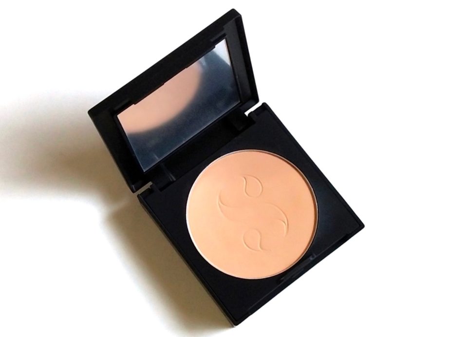 Sugar Dream Cover SPF15 Mattifying Compact Review, Swatches top